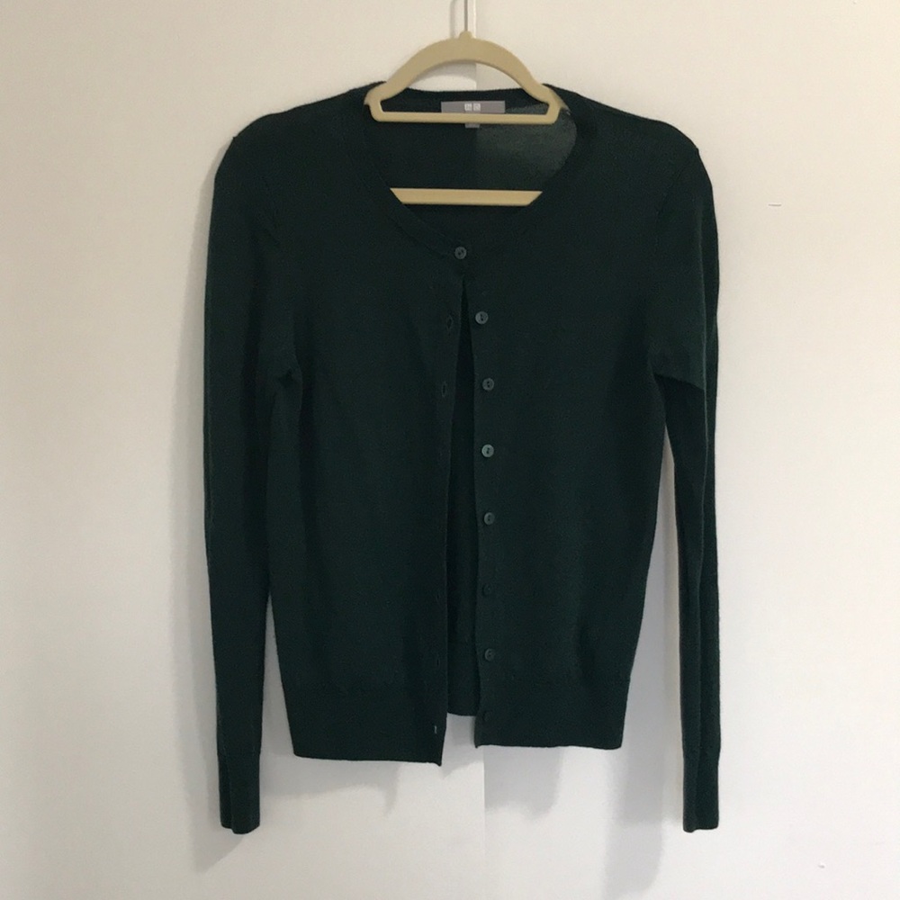 UNIQLO Extra Fine Merino Crewneck Cardigan Green